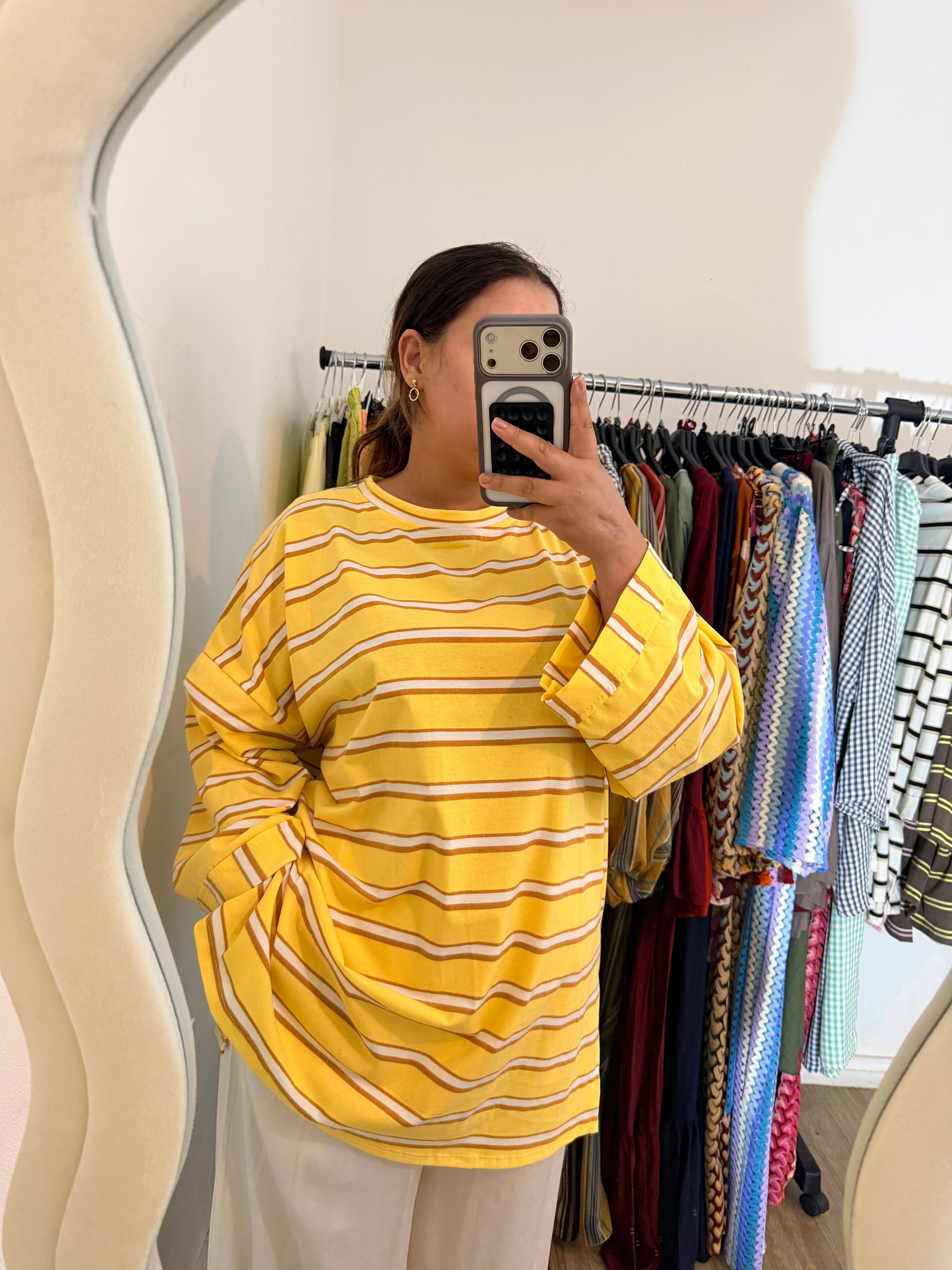 T-shirt jaune